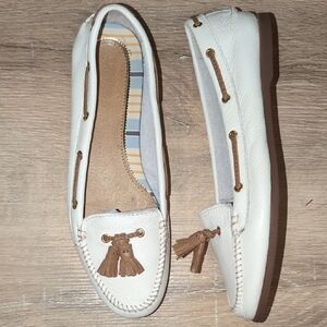 Sperry White Leather Tassel Moccasins with Tan Accents